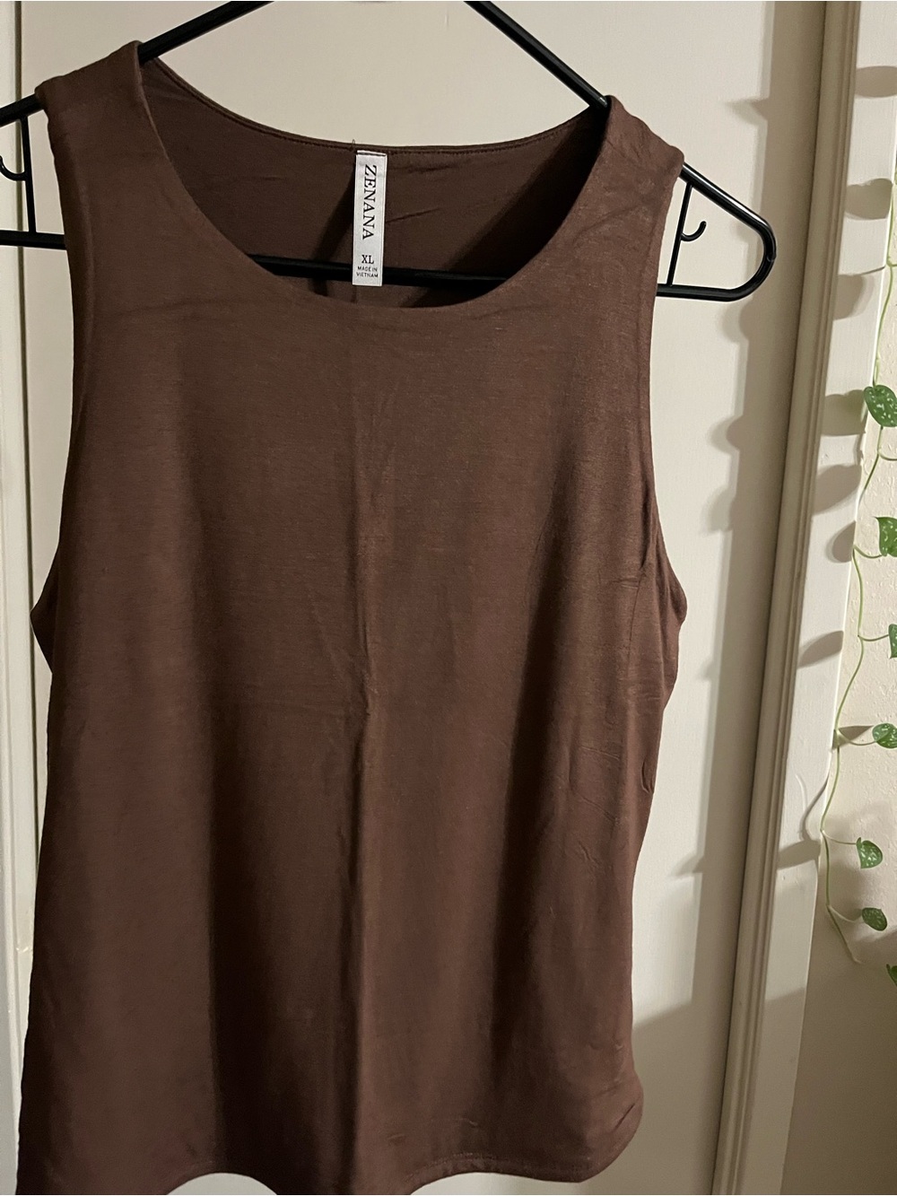 Zenana Outfitters Brown Scoop Neck Sleeveless Tank